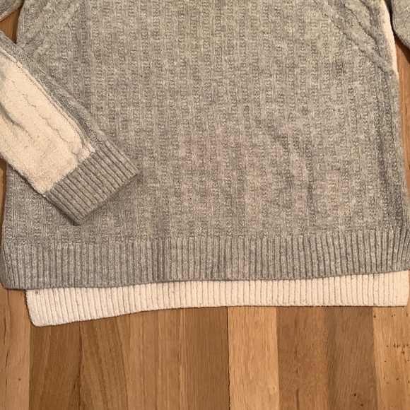 Loft Color-Blocked Gray & White Crewneck Long Sleeve Pullover Sweater Women’s S - Picture 5 of 12